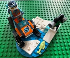 LEGO City - Arctic Explorer, Female snow sled vehicle antarctica ice ski fish