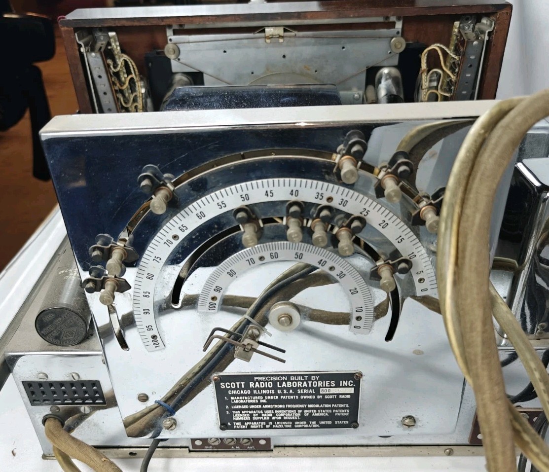 SCOTT 800B  Reciever Chasis in working order/ TUBES / CABLES  / GOOD GLASS