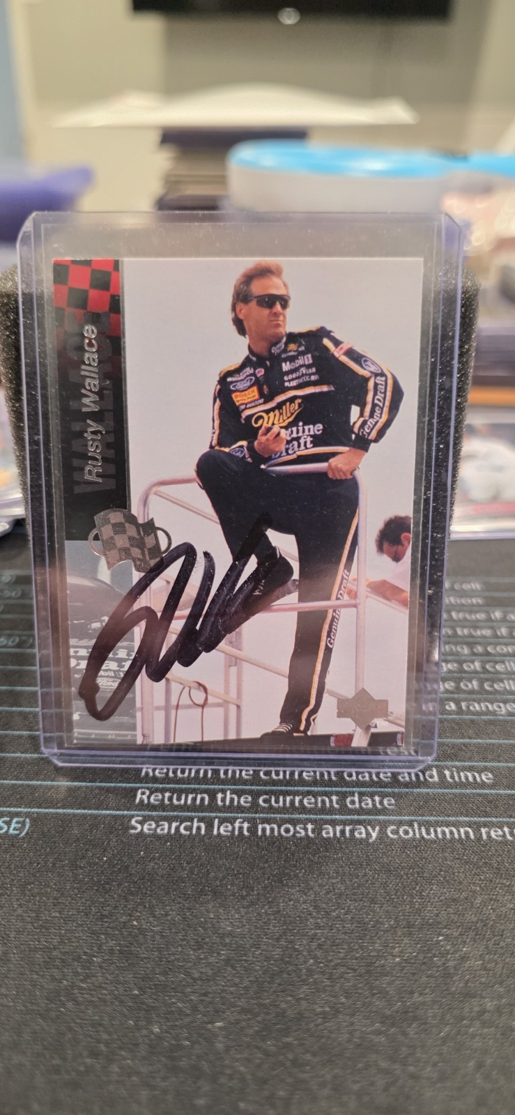Rusty Wallace VINTAGE UPPER DECK 1995 MILLER GENUINE DRAFT #2 NASCAR signed card
