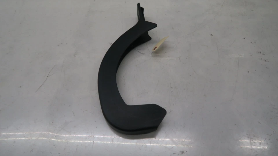 Mazda 3 2019-2024 OEM tapa del maletero trasero izquierdo bisagra cubierta de moldura BCJH-688W6 Foto 2 de 4