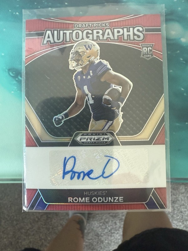 Rome Odunze Autograph Card Numbered 134/199 And 4 Cards