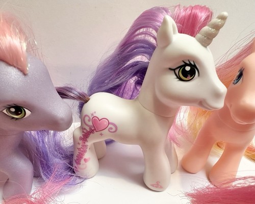 My Little Pony Lot Of 10 Ponies 2002 - 2007 All Different Some Clothing Hasbro - Picture 4 of 18
