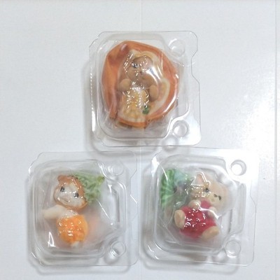 Sylvanian Families Baby Fruit Party Toy Poodle Maple Cat Bear