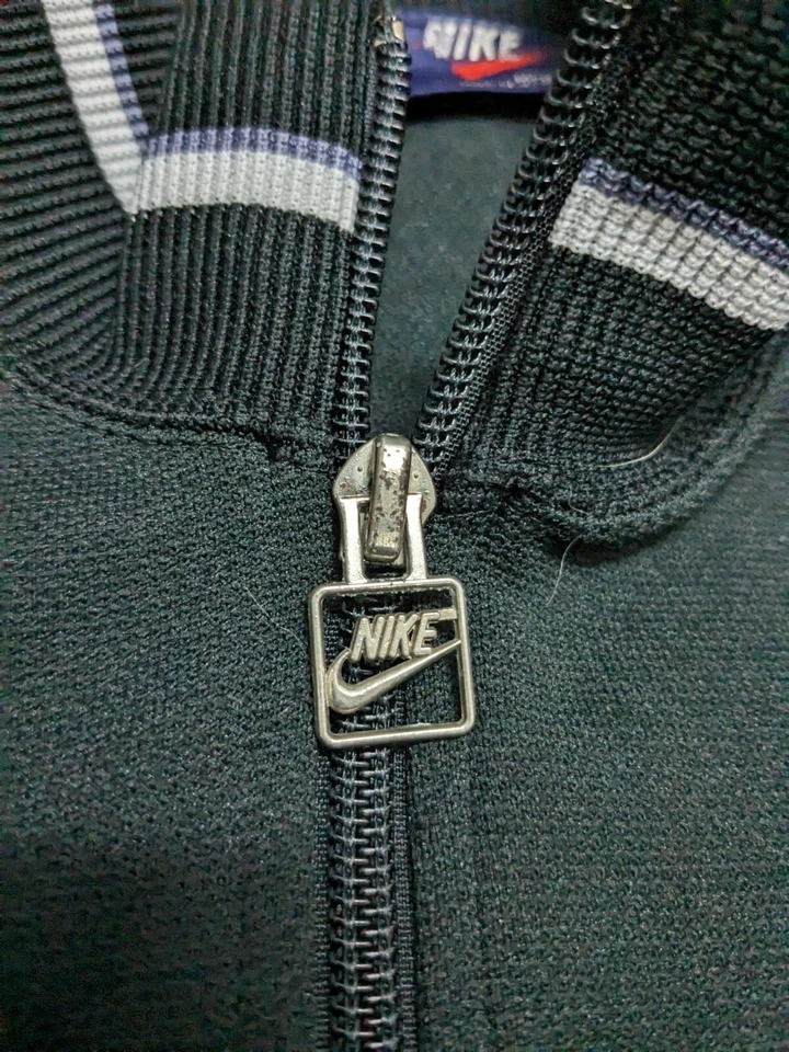 Vintage 80s Blue Tag Nike international Jacket - Image 4 of 4