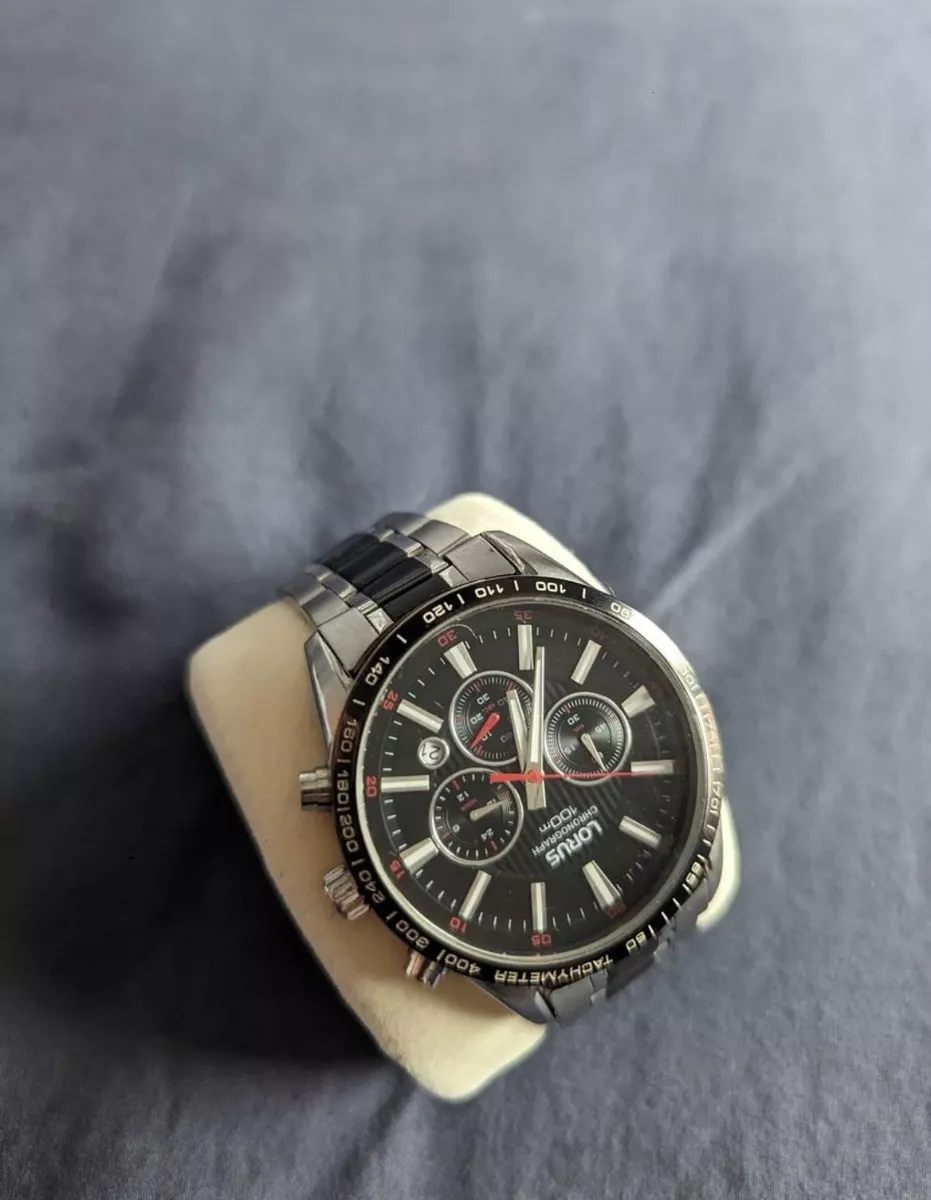 Lorus chronograph hotsell 100m mens watch