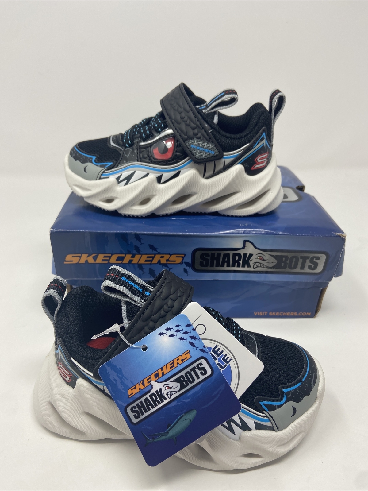 skechers shark
