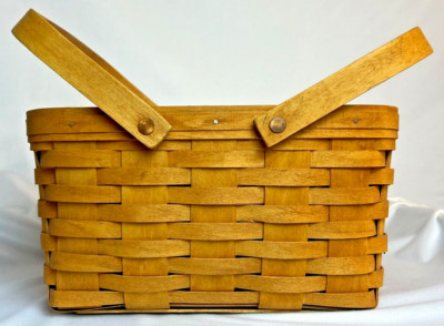   1994 Longaberger Cake Basket Classic Stain 2 Handles Riser & Plastic Liner  