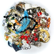 Costume / Fashion Jewelry Over 40 Pieces Mixed Lot All Wearable N2 