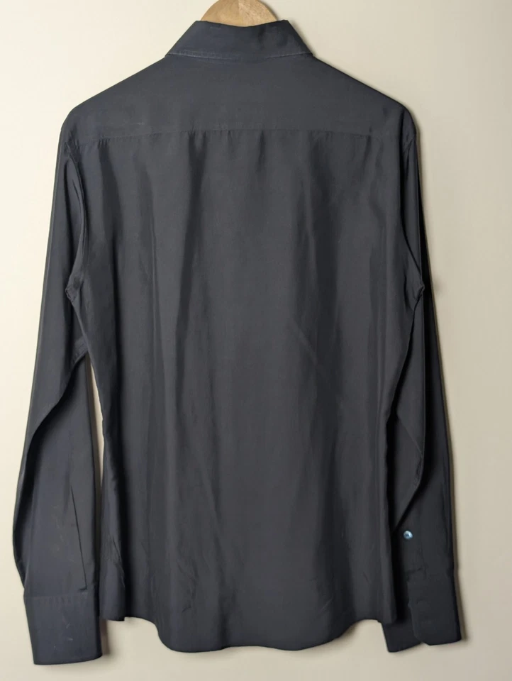 古驰男式 100% 真丝正装衬衫,尺寸 40 (15 3/4) 深蓝色 — 第 2/4 张图片