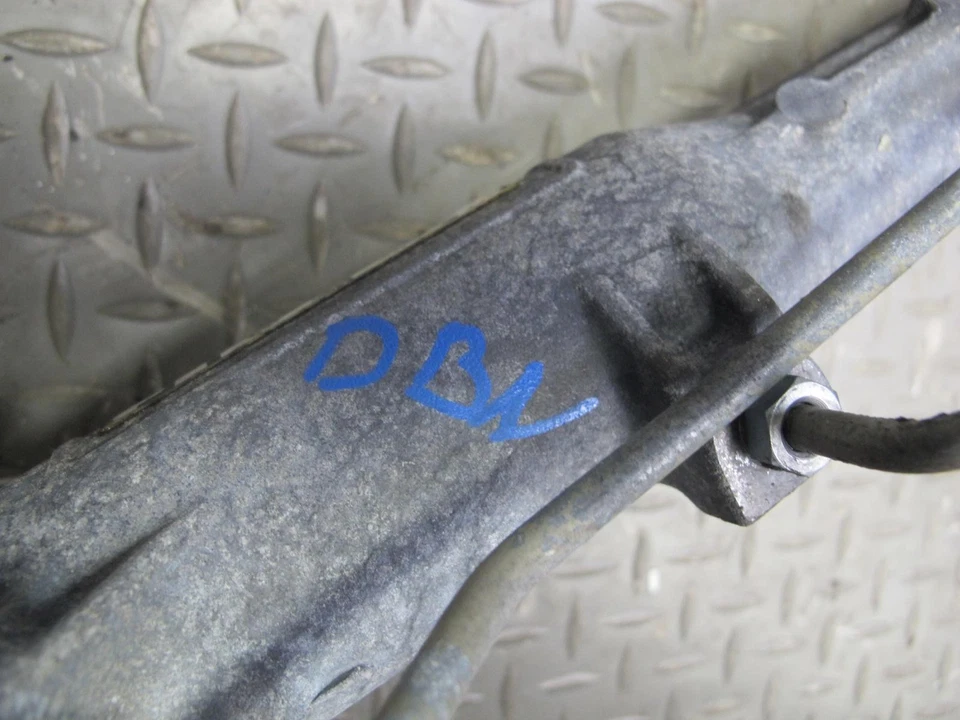 08-13 BMW E82 E88 135i RWD L5 rack de direção hidráulica e engrenagem de pinhão 6777459 OEM - Imagem 2 de 4