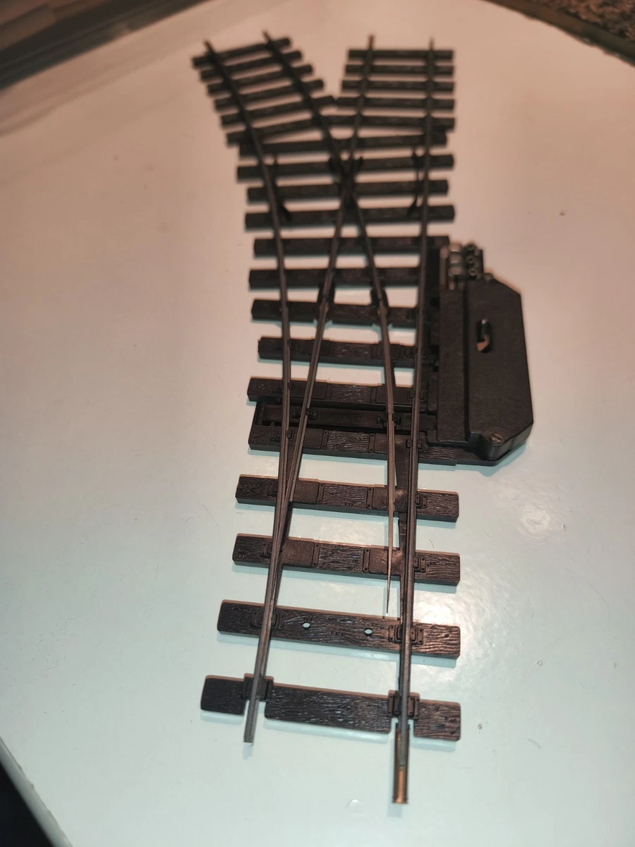LIMA ( 3039 ) CROISEMENT LONG 18° RAILS ACIER AVEC VOIE DÉCALÉE A GAUCHE HO LIMA ( 3039 ) CROISEMENT LONG 18° RAILS ACIER AVEC VOIE DÉCALÉE A GAUCHE HO