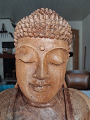 Buddha detailreich, handgeschnitzt, Holz, Größe: H 50cm XB 40cm, 8,6 kg  