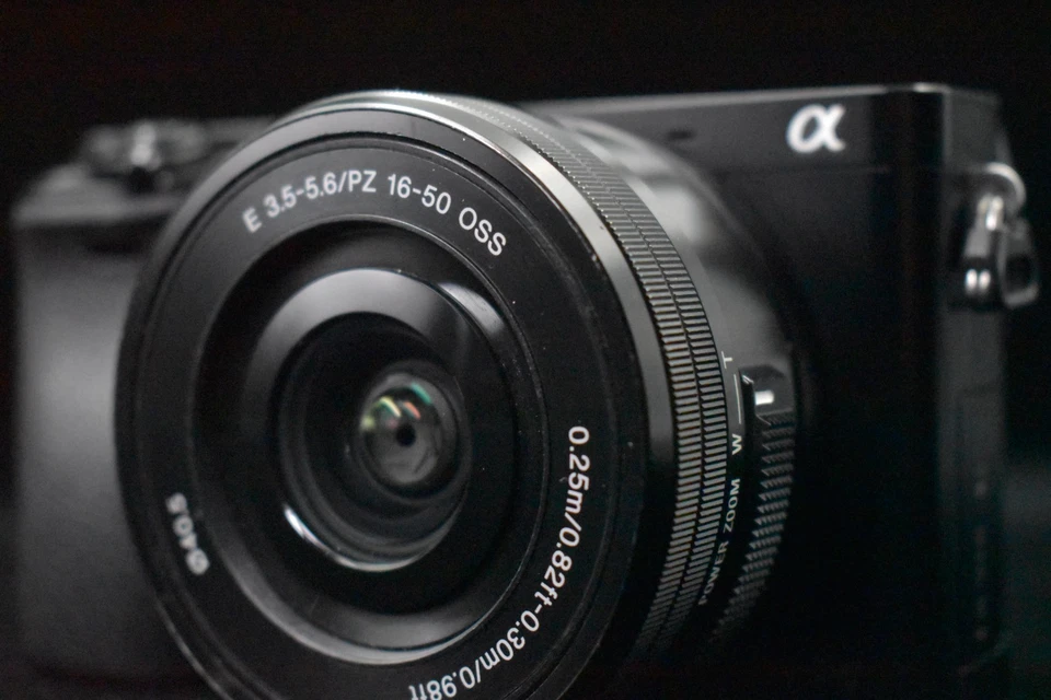 [US Duty Paid] Sony alpha a6000 Digital Mirrorless Camera with Lens Black 8396