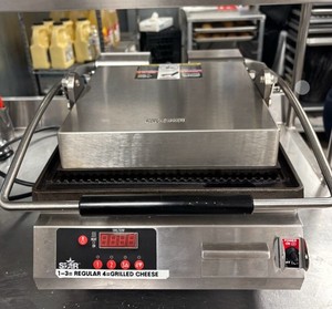 Panini Press w/ Cast Iron Grooved Plates, 120v Star PGT14IE Single Commercial