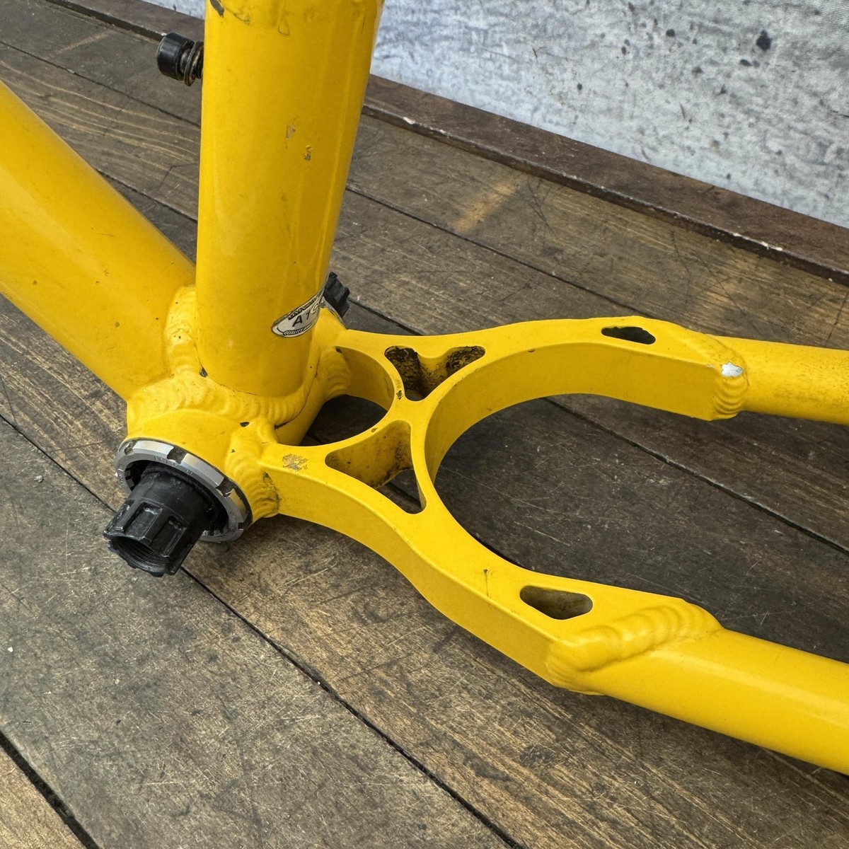 Vintage Schwinn Homegrown MTB Frame 2001 19in V-Brake USA Yellow