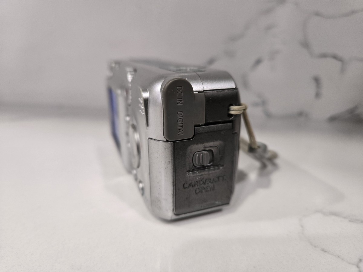 Canon PowerShot A460 単三電池駆動/SDカードとケース付き Amazon.com : Canon PowerShot A460 5.0MP Digital Camera with