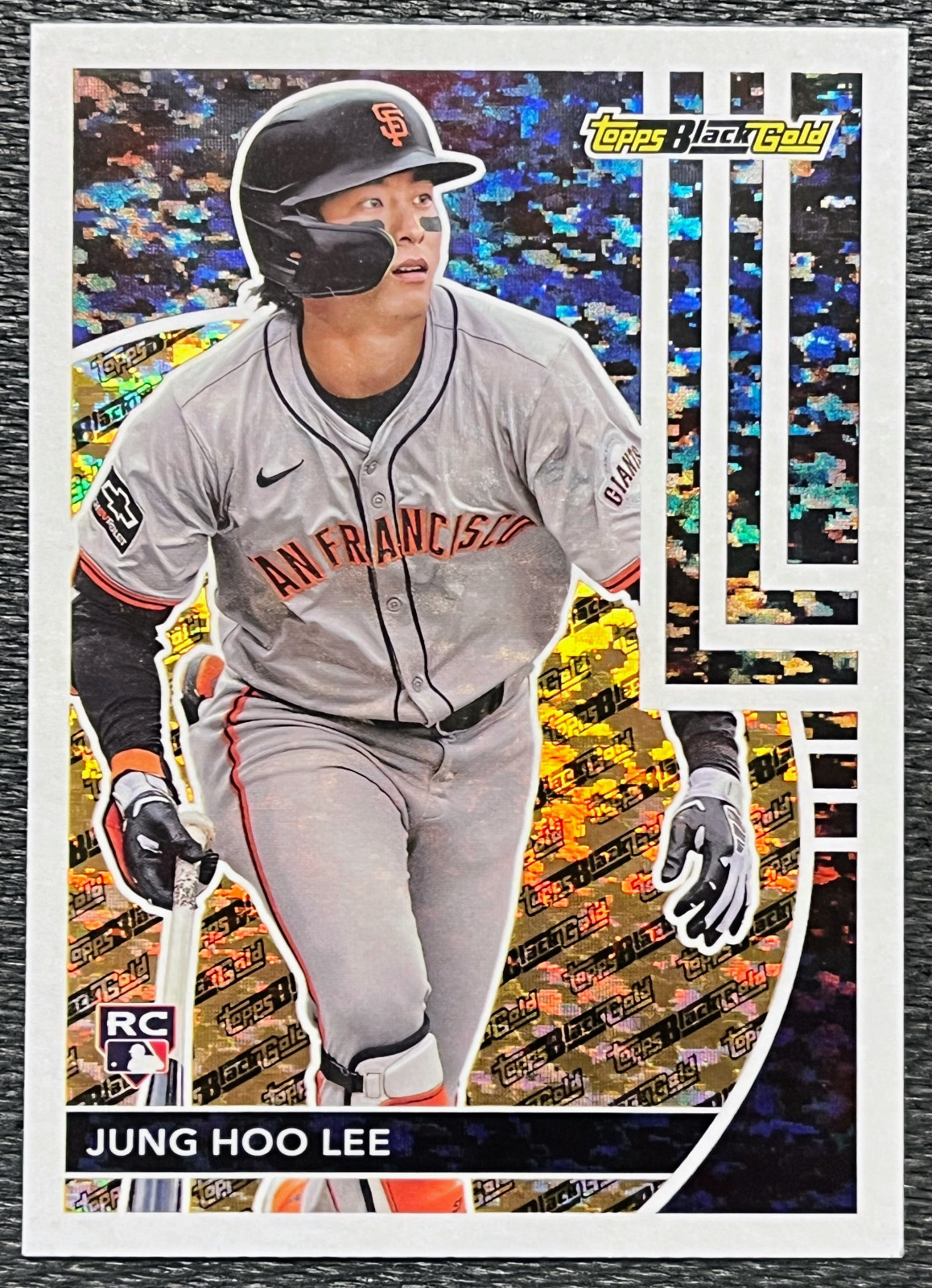 Jung Hoo Lee 2024 Topps Update Series #BG-19 Topps Black Gold (RC) Giants