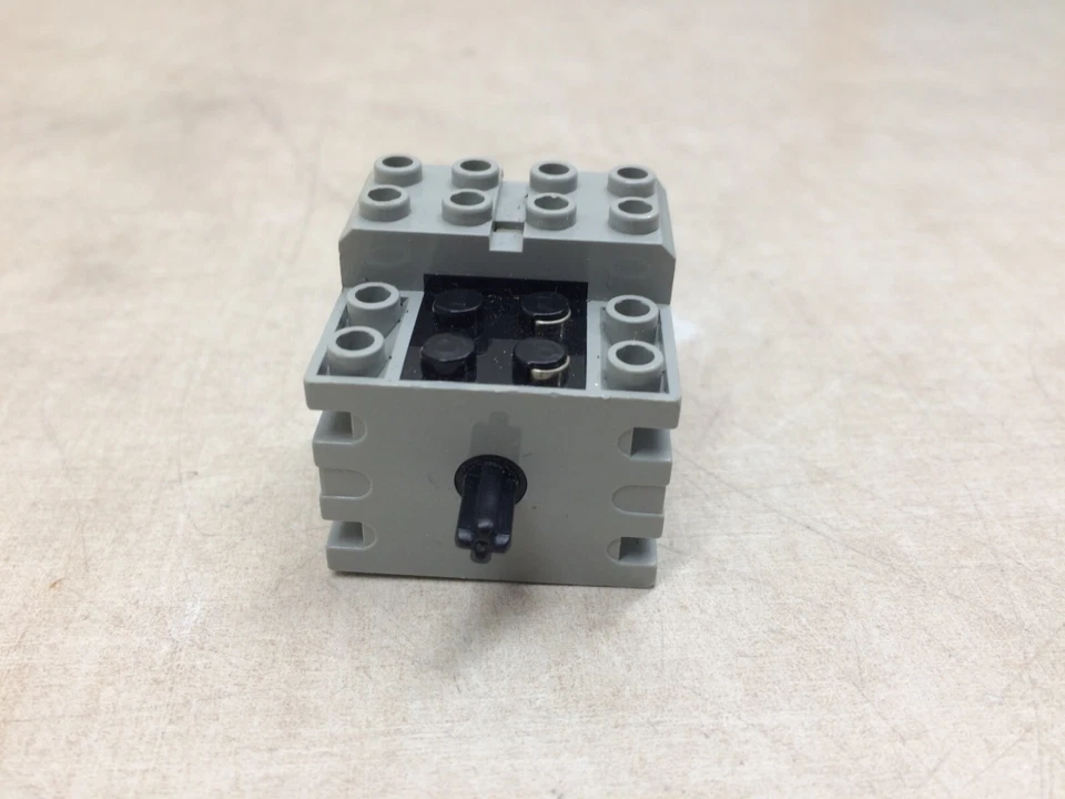 Lego 9V Motor 43362 Mini Tested Gray 5225 Education 43362c01 RCX 5702010952250 - Image 2 of 4