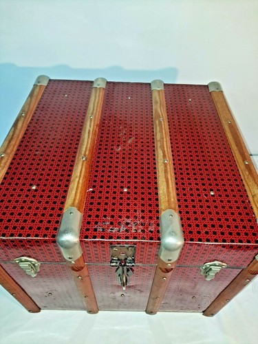 Vintage Wood Tin Metal Wrapped Red Faux Cane Wicker Chest Trunk Box - Picture 4 of 8