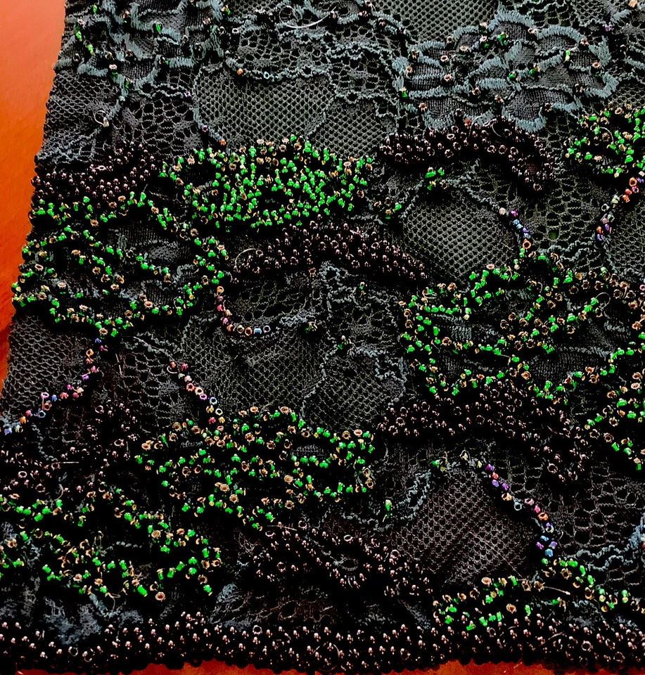 Unique dark green  table runner .D&H - Image 4 of 4