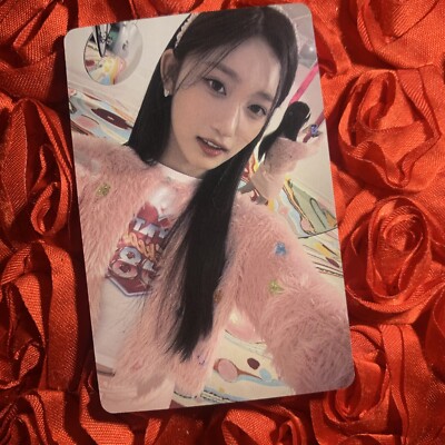 LEESEO IVE ELEVEN Edition Celeb K-pop Girl Photo Card Pink Selfie