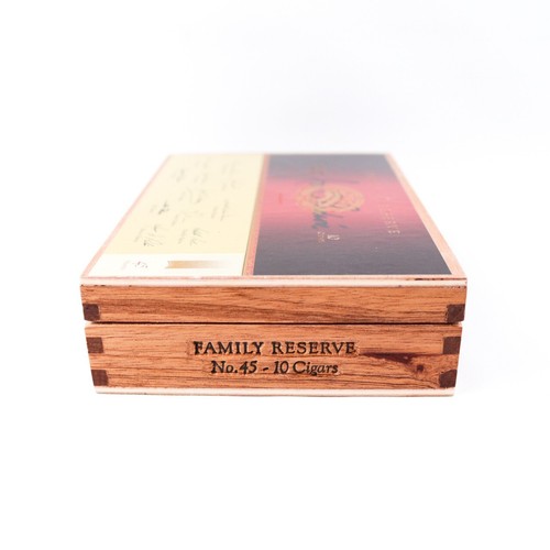 Reserva Familiar Padrón Nº 45 Caja de cigarros de madera vacía 7" x 5" x 1,75" - Imagen 8 de 12