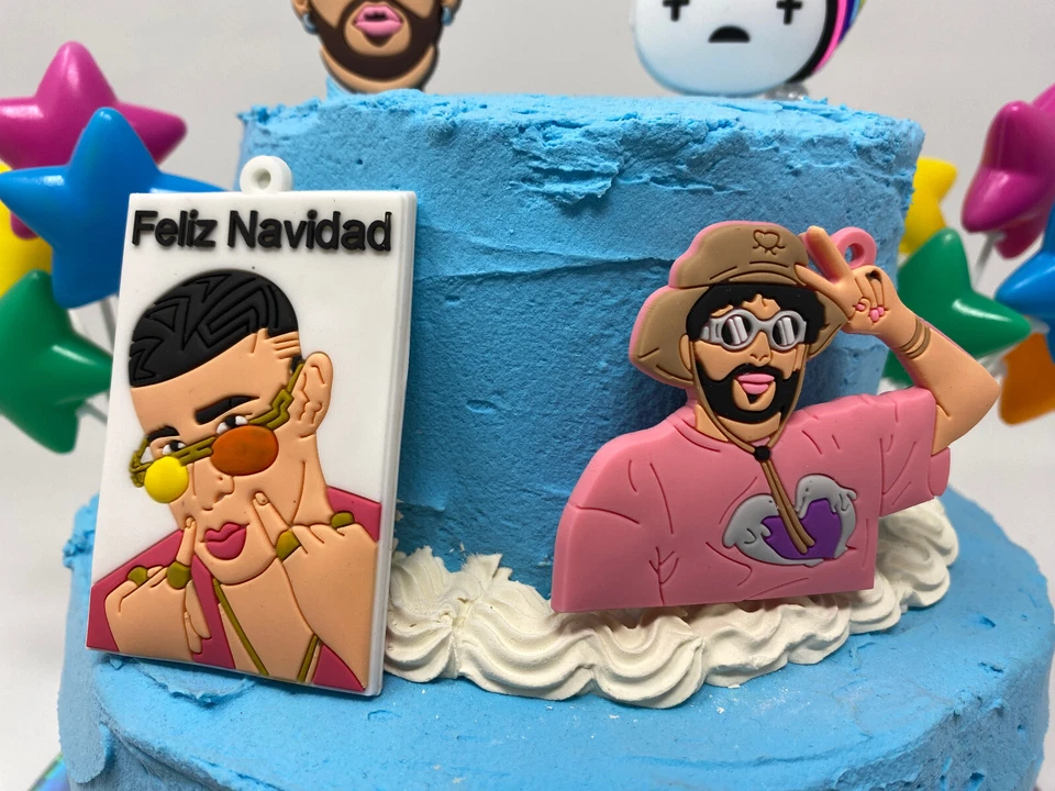Juego de adorno de pastel Bad Bunny Deluxe Foto 3 de 4
