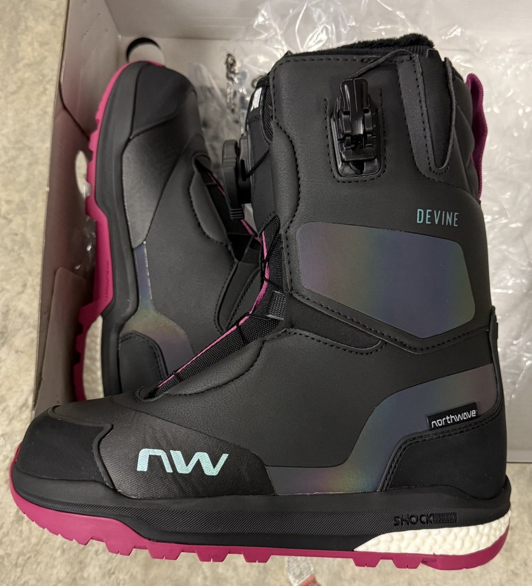 ブーツ northwave DEVINE HYBRID  23.5 2025 NIB Northwave Devine Hybrid SNOWBOARD BOOTS $365 Black