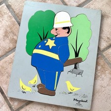 Playskool English British Police Bobby 13 Pcs Childrens Wood Puzzle Vtg 70s 80s