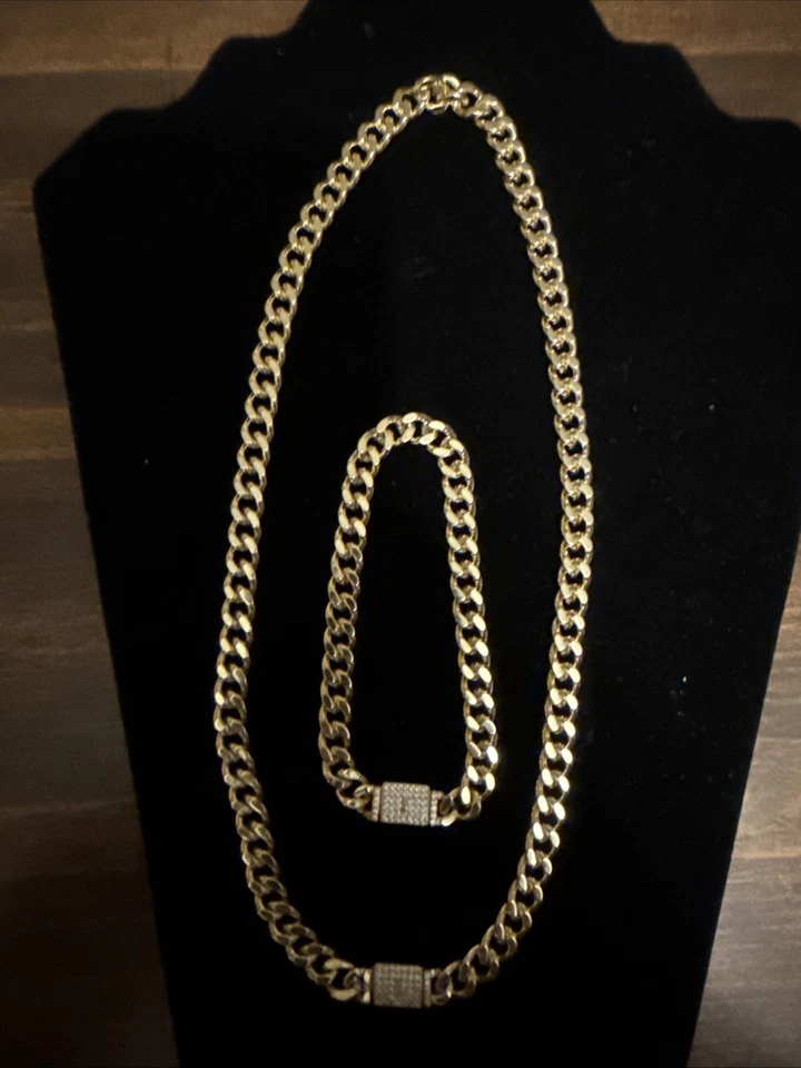 Juego de collar y pulsera de cadena color es dorado Foto 2 de 4