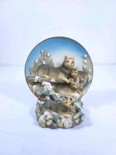 Vintage 1998 Wolf-3D Relief Plate & Stand w/ 4 Wolves on Log and Rocks