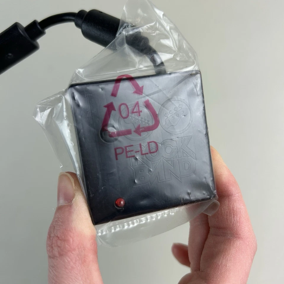 Rock Band Wireless USB Guitar Dongle VFR8221512 PS2 PS3 Fender Stratocaster - Image 3 of 4