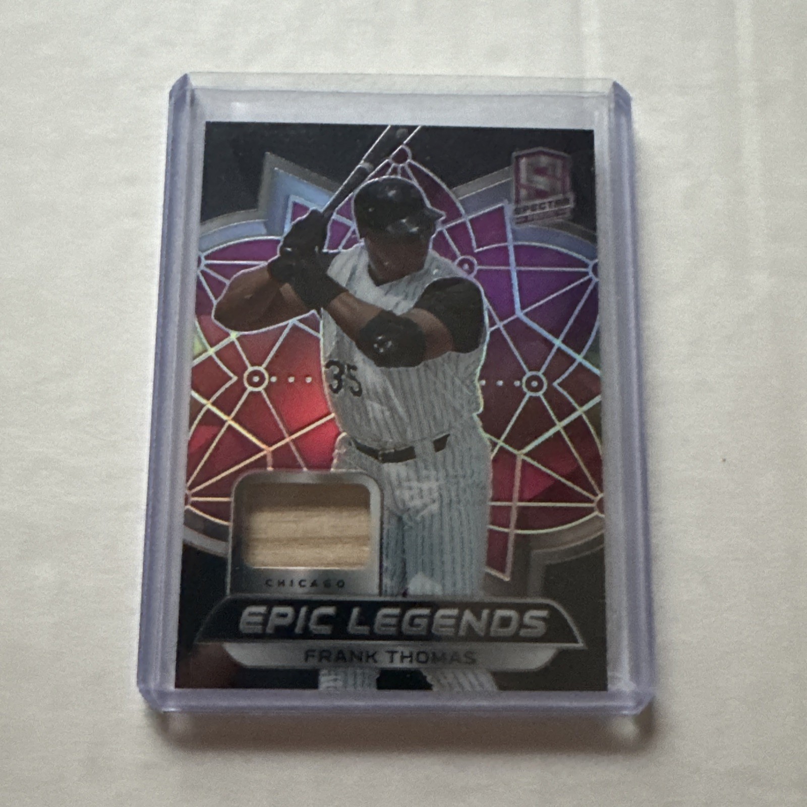 2021 Panini Spectra #EL-FT Frank Thomas Epic Legends Materials Neon Pink #/20