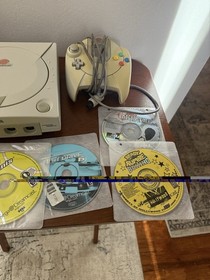 SEGA Dreamcast Console HKT-3020 White/OEM 2 Controllers / 10 Games Included READ