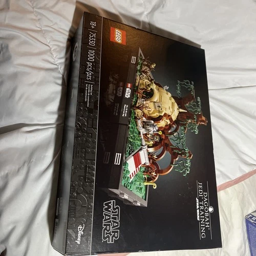 Lego Star Wars 75330 Dagobah Jedi Training Diorama NEW & SEALED