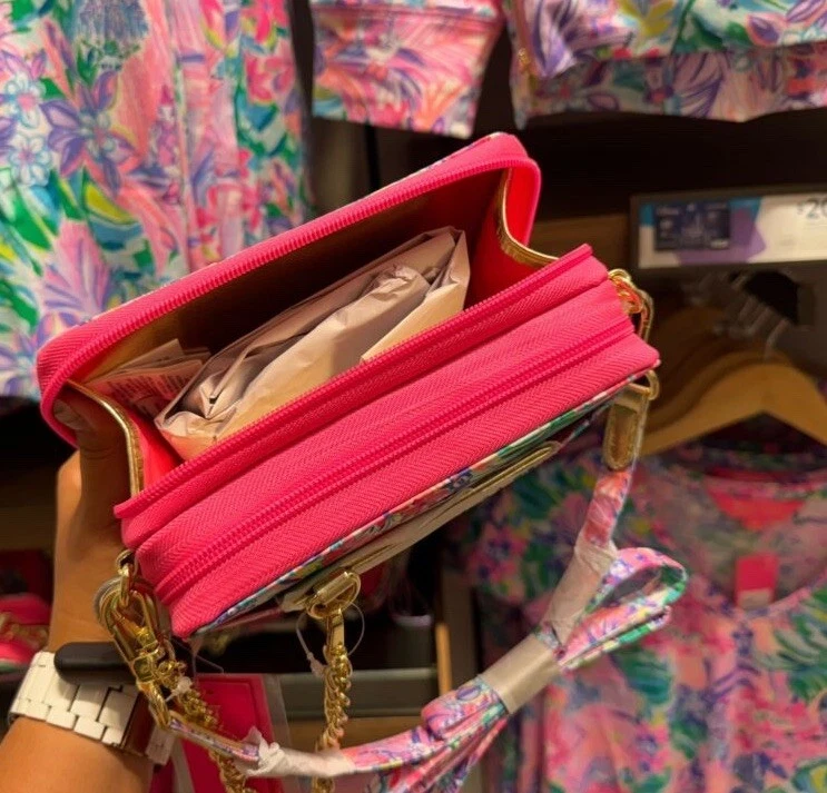 迪士尼公园 Lilly Pulitzer X Dreamin' Minnie Daisy 斜挎包钱包 — 第 2/4 张图片