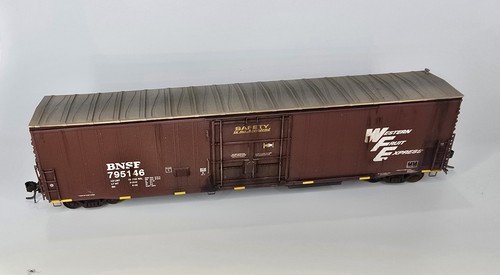 Frigorífico Athearn Genesis escala HO 57' personalizado desgastado BNSF 795146 | Condition: Used