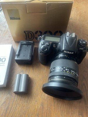 Nikon D300 12.3MP DSLR-Kamera (mit 24-120mm  Objektiv) - guter Zustand