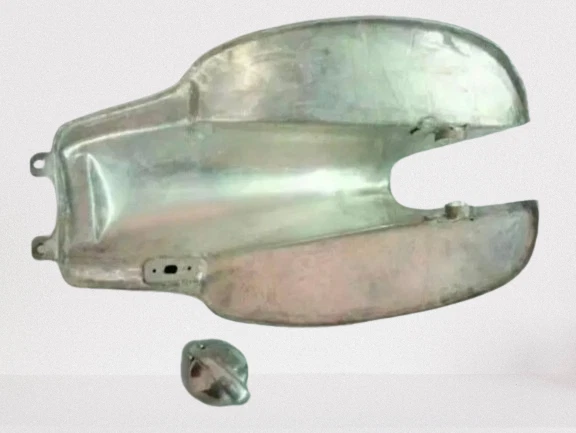 APTO PARA YAMAHA SR 500 MODELO MANX ESTILO DEPÓSITO GASOLINA CON TAPA Foto 4 de 4