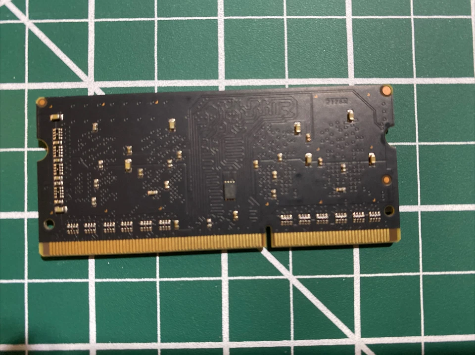 Apple A1278 Laptop Micron 2GB Memory pc3l-12800s-11-13-c3 mt4ktf25664hz-1g6p2 - Image 2 of 2