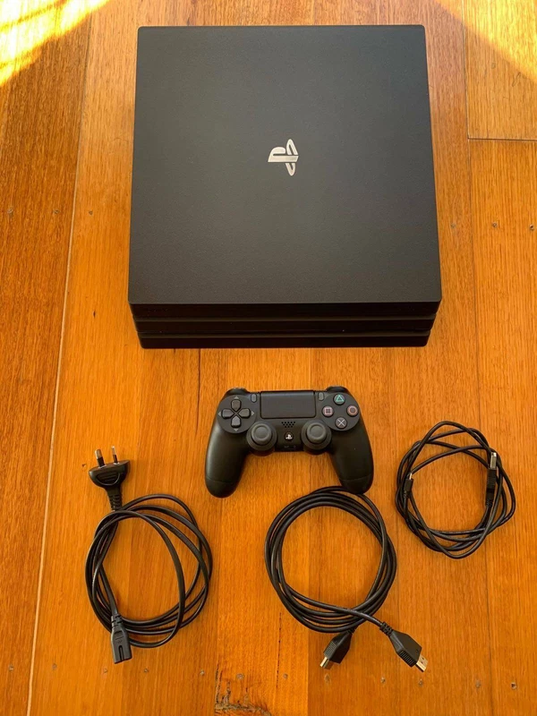 ps4 pro 7202b