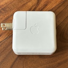 Apple iPod Classic USB Power Adapter Charger OEM A1102 W005A050 5W 5V 1A