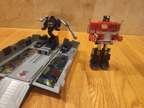 Vintage Transformers G1 1984 Optimus Prime Truck and Trailer
