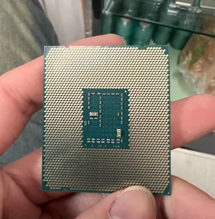 Intel Xeon E5-2660 V3 2.60 GHz 25MB Cache 10 Core LGA2011-3 Processor SR1XR CPU - Image 2 of 4