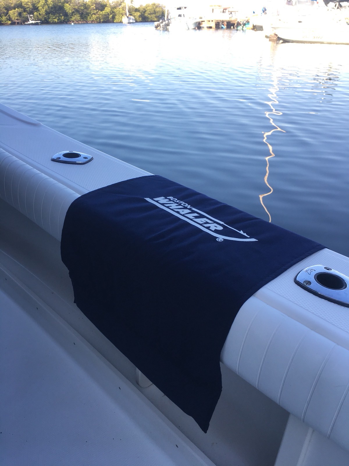 Boston Whaler embroidered Boat Gunwale Boarding mat 20"x 36" Navy White