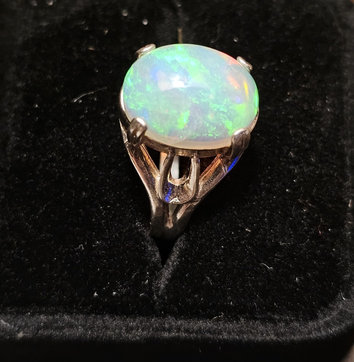 Beautiful Sterling Silver Large Natural Opal Stone Ring