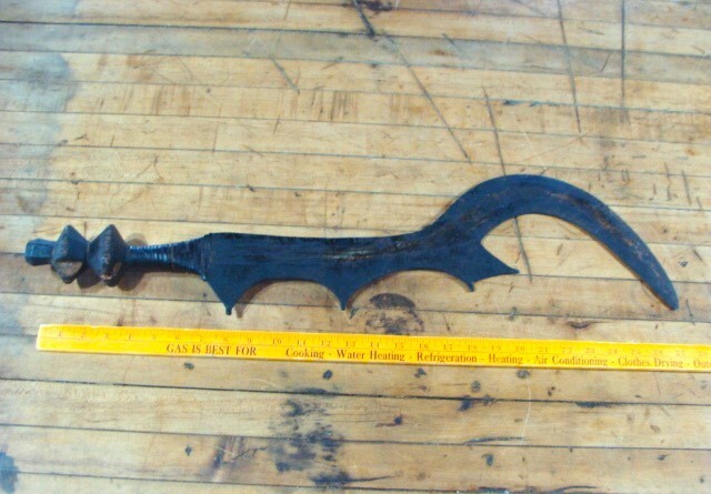 Primitive African Sickle Sword Weapon Open Fire Forged Ngulu Ngombe Kuba No Res