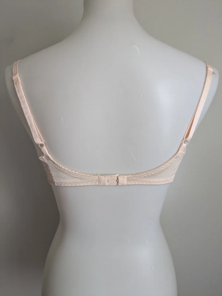 Sujetador Demi Vintage Christian Dior 4775 Chantilly Encaje Satinado Rosa Con Aros 36C EE. UU. Foto 3 de 4