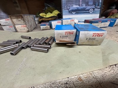 TRW G5005 VALVE GUIDES      9W     LOT OF  16
