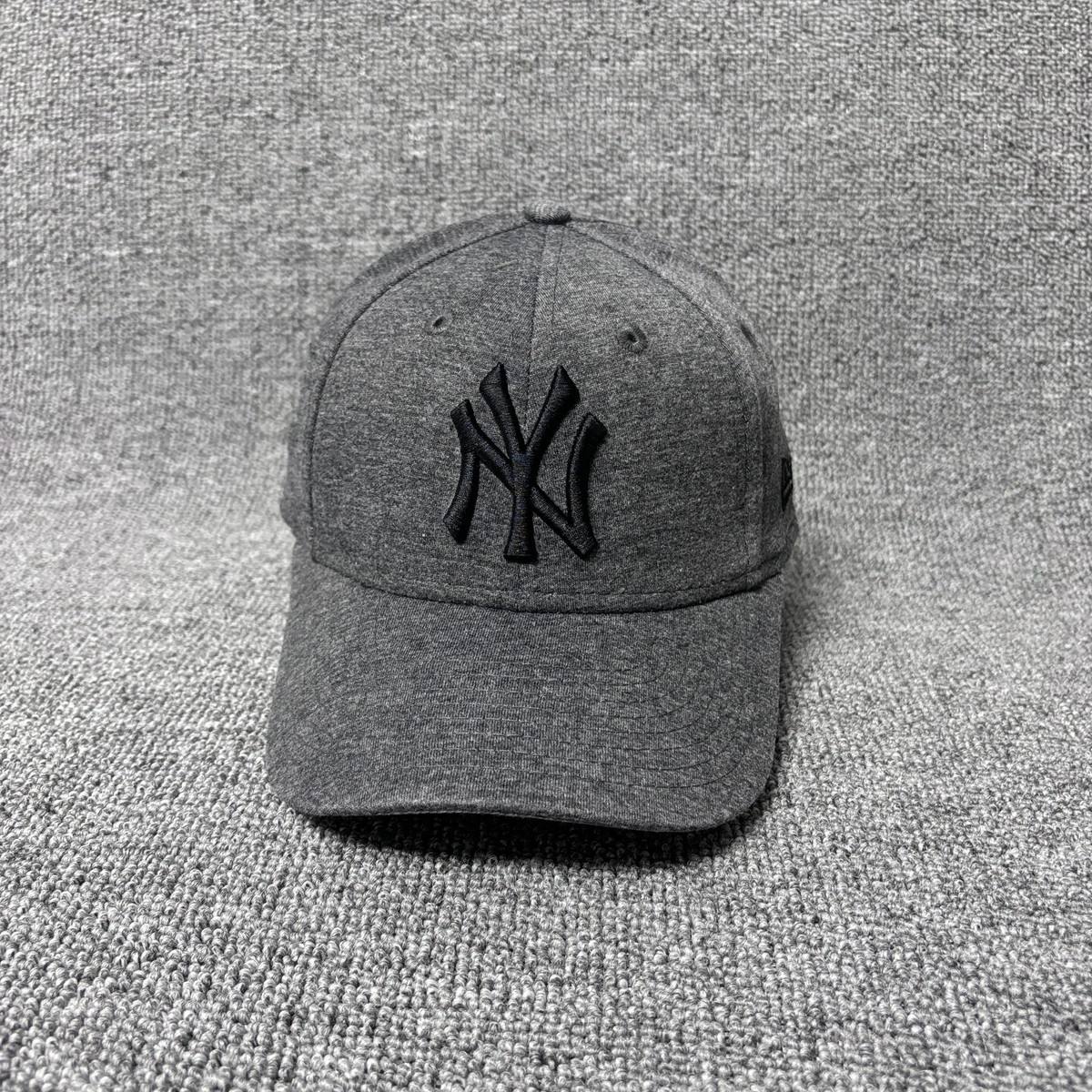 New Era New York Yankees 9FORTY Youth Hat Heather Gray Black Jersey Adjustable